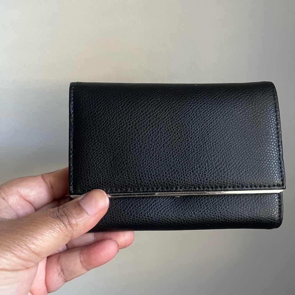 Halogen Black Leather Wallet Billfold Trifold Classic Minimalist Handbag Purse